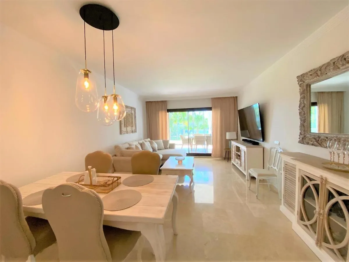 Breathtaking Apartment, Paradise Palm View Marbella Estepona Apartment