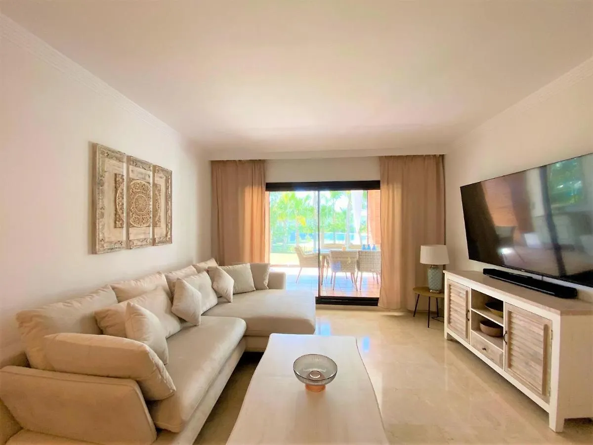 Breathtaking Apartment, Paradise Palm View Marbella Estepona 0*,