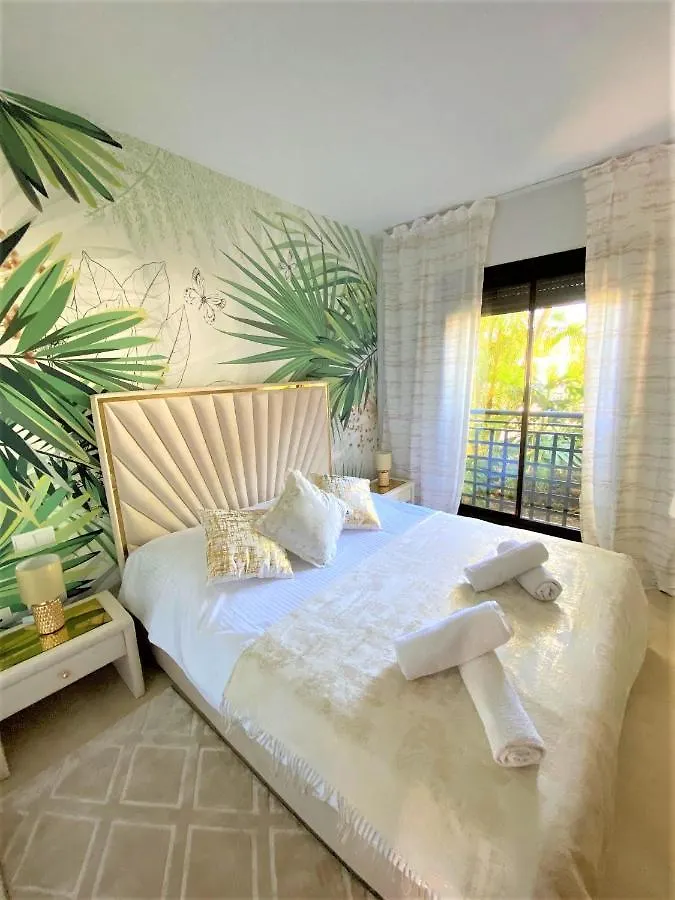 Breathtaking Apartment, Paradise Palm View Marbella Estepona 0*,